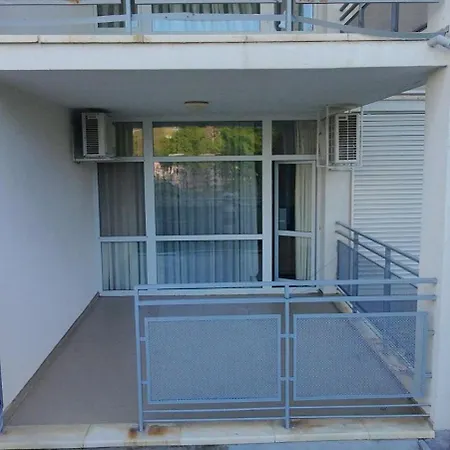 Apartman елит 2 *